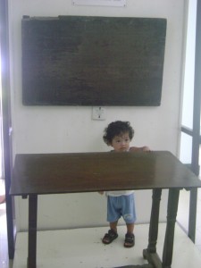 The blackboard and table that Rizal's students used